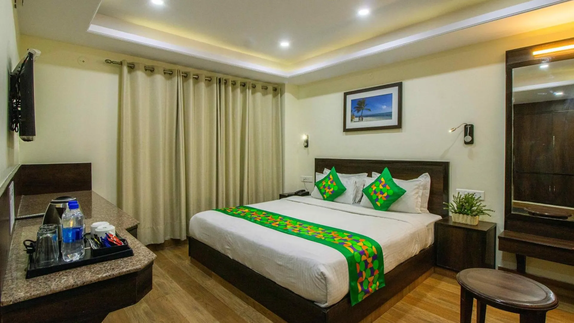 Hotel Treebo Maharaja, Near Mall Road Shimla